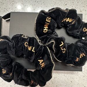 Chanel scrunchies - set of 2